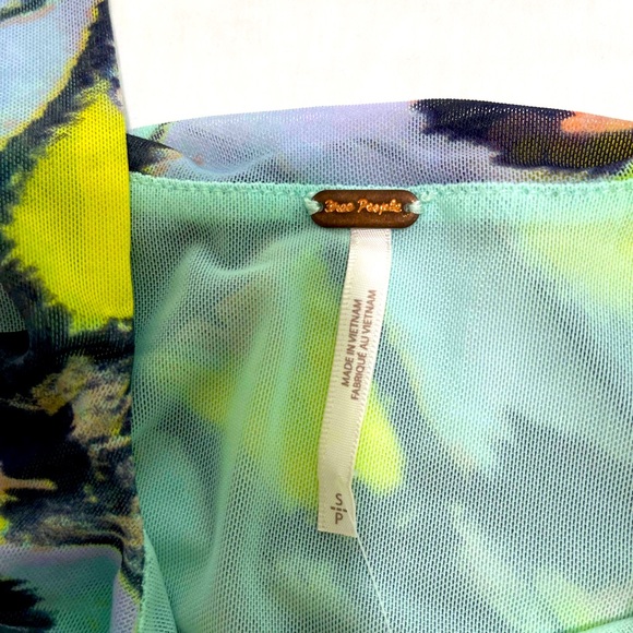 ✨ NWT FREE PEOPLE Avenue Print Tank Top size S ✨ - Picture 7 of 10